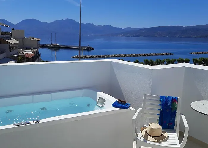 3-Sterne-Hotel: Naiades Marina Hotel (Adults Only)